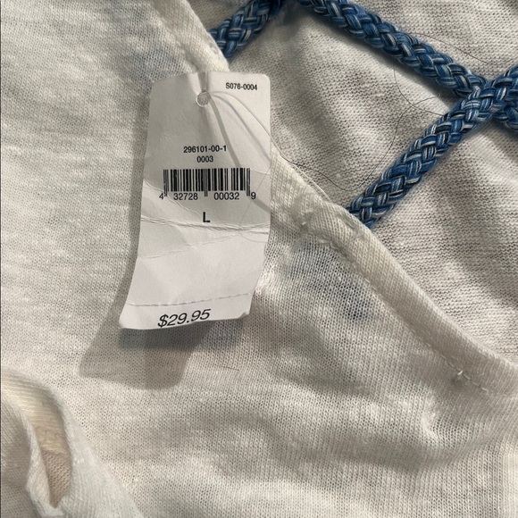 Gap Women's White Sleeveless Top with Blue Accents - Picture 3 of 8